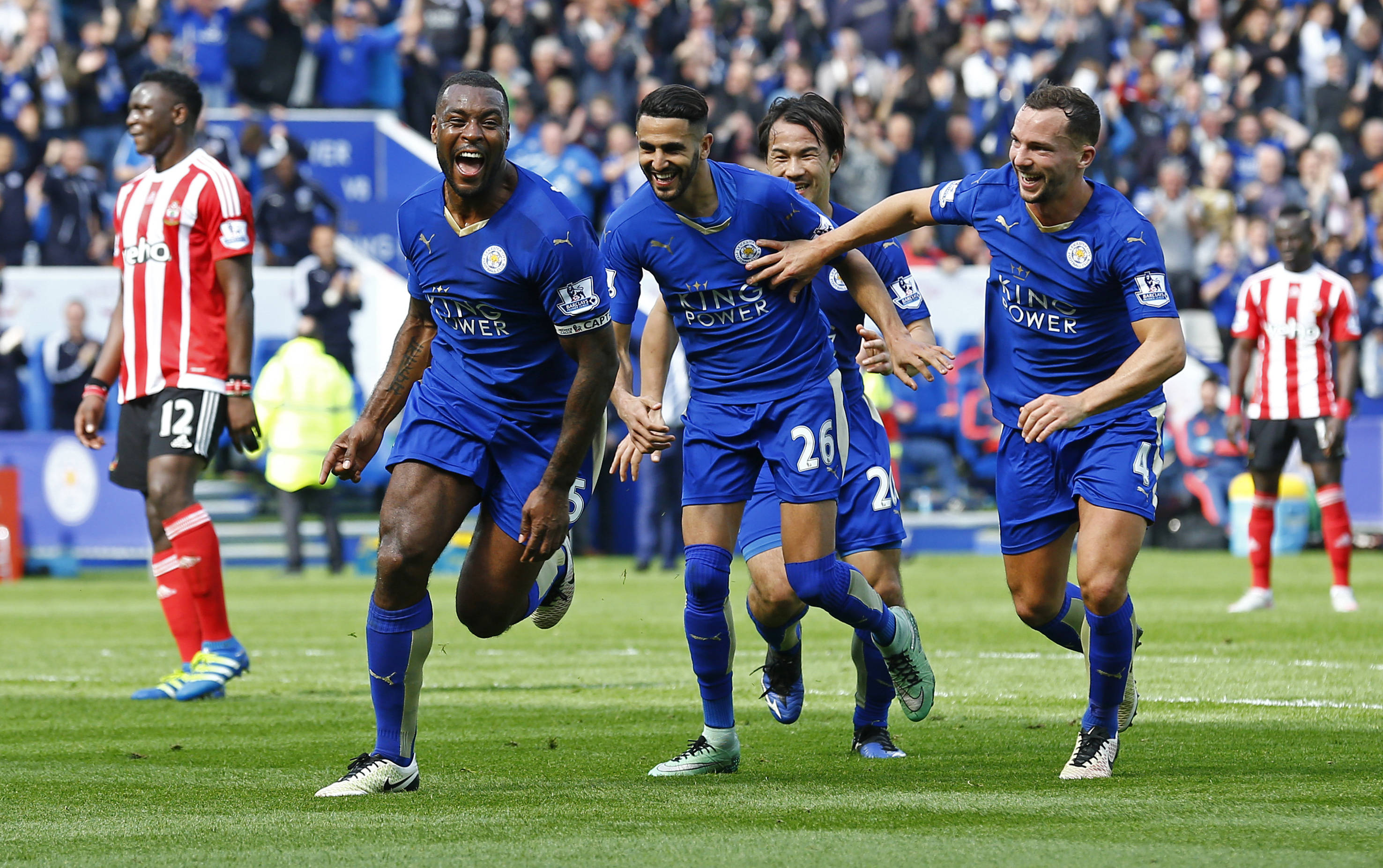 [CBA]付豪脱手失误 赵岩昊拉杆上篮轻取两分.